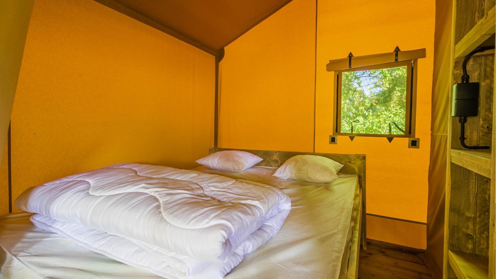 Camping Vesoul Vaivre-et-Montoille Szoba fotó
