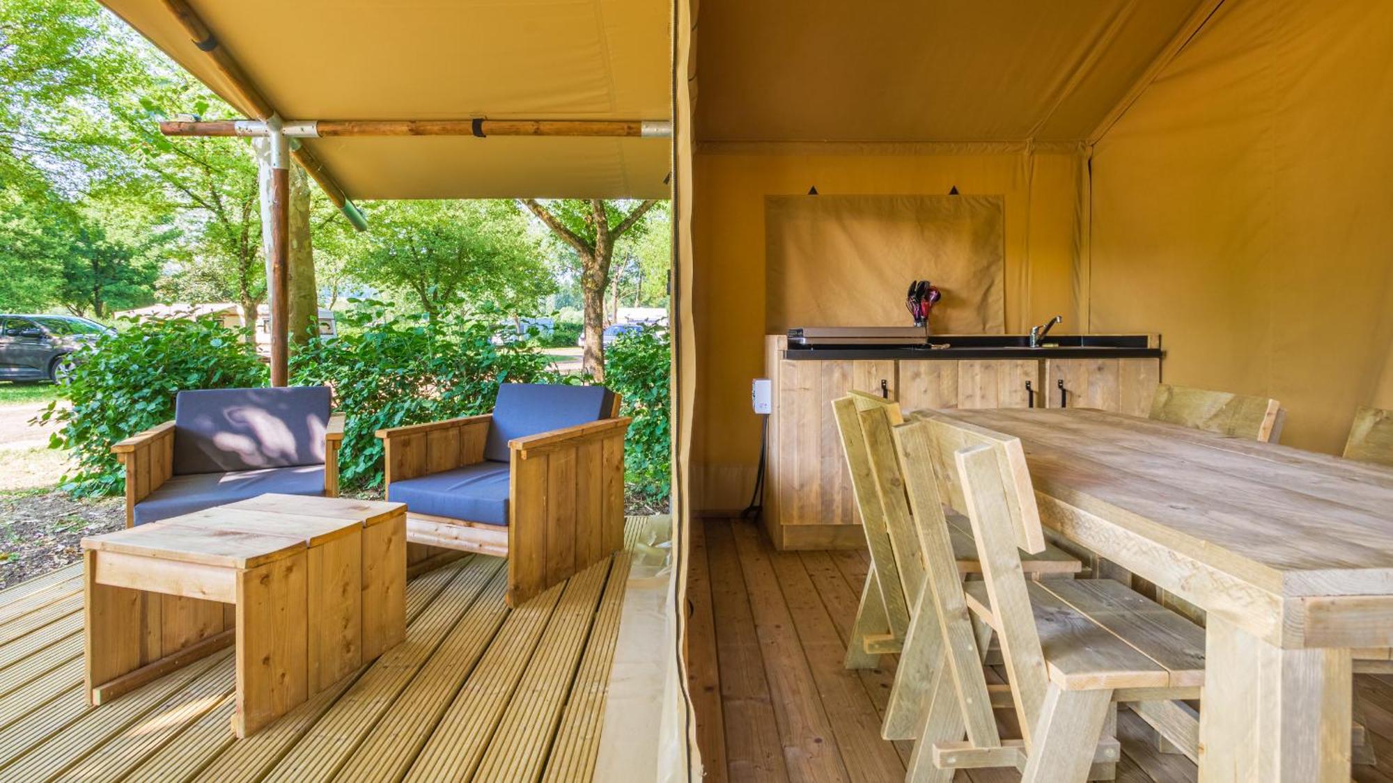 Camping Vesoul Vaivre-et-Montoille Szoba fotó