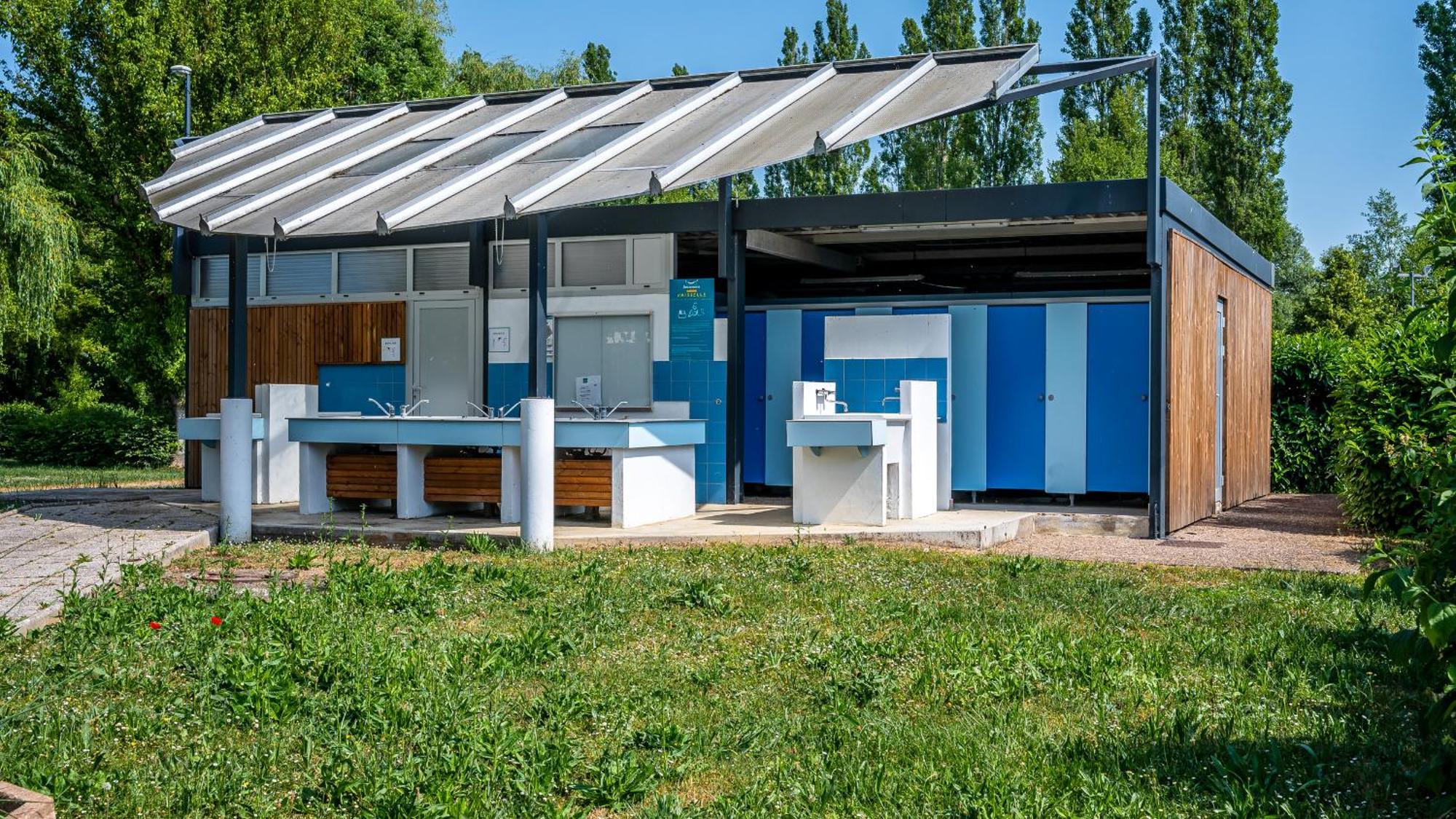 Camping Vesoul Vaivre-et-Montoille Szoba fotó